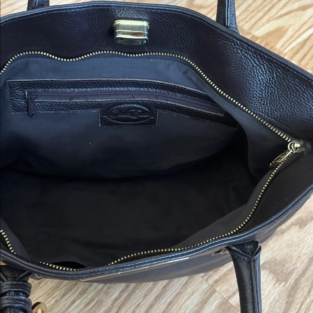 Onna Ehrlich Pebbled Leather Tote | Chocolate Brown Work Bag | Quiet Luxury - Picture 8 of 15
